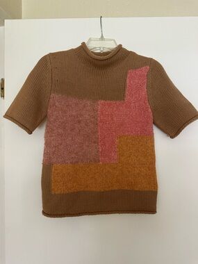 COS Tan and Pink Colorblock Patchwork Short Sleeve Knit Sweater Size Small